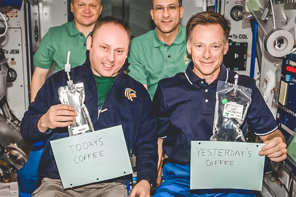 Un cafecito en el espacio